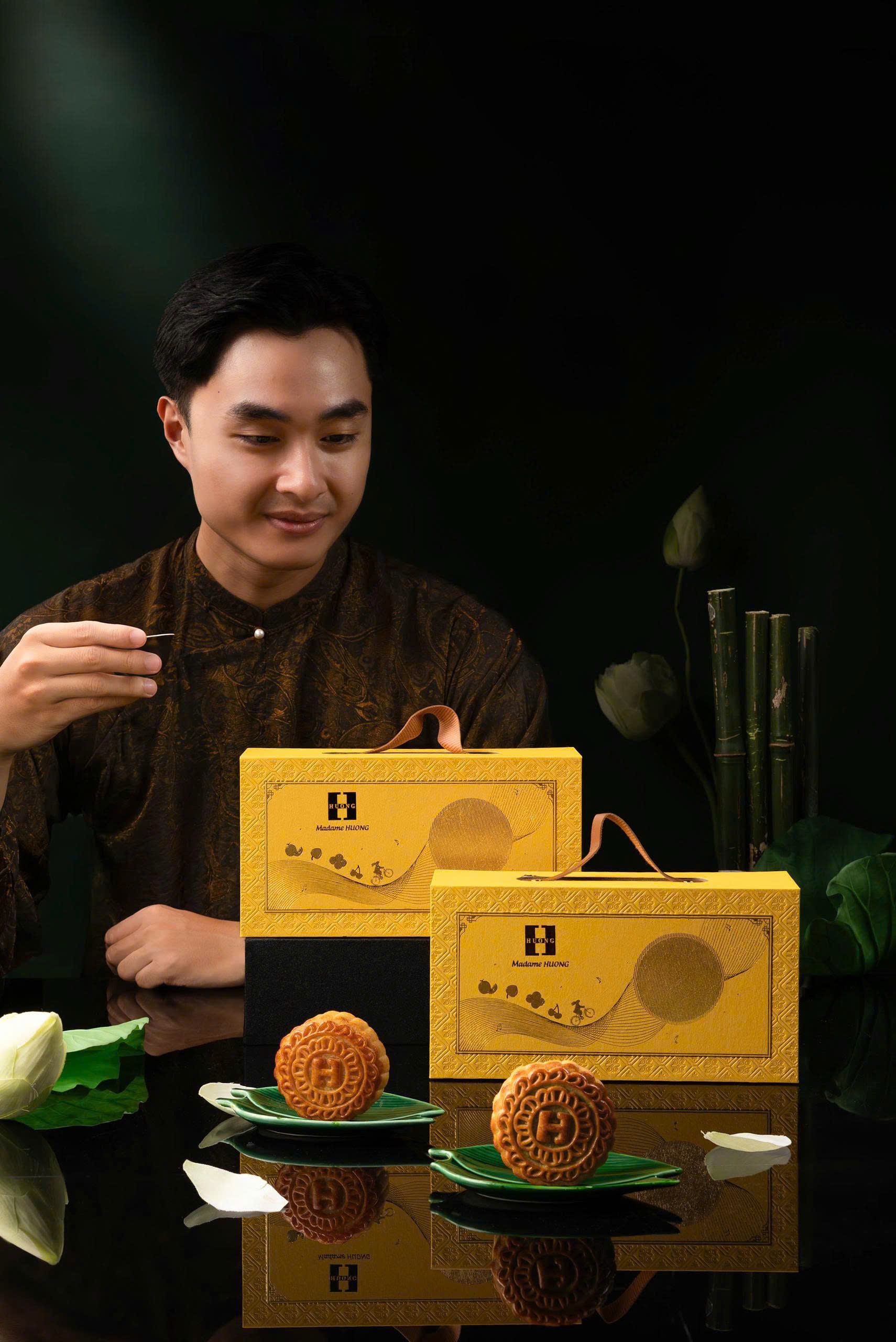 Bánh Trung Thu Madame Hương Hộp Hàng Bài Phố Bánh trung thu Madame Hương Hàng Bài Phố